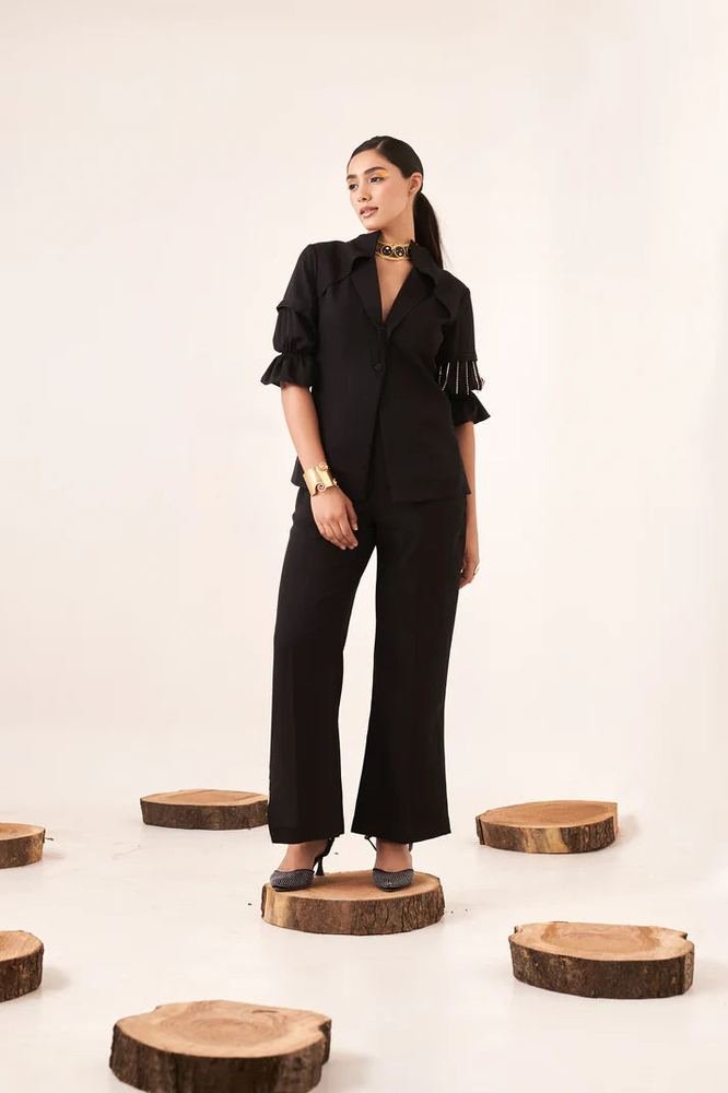 Black flared pant