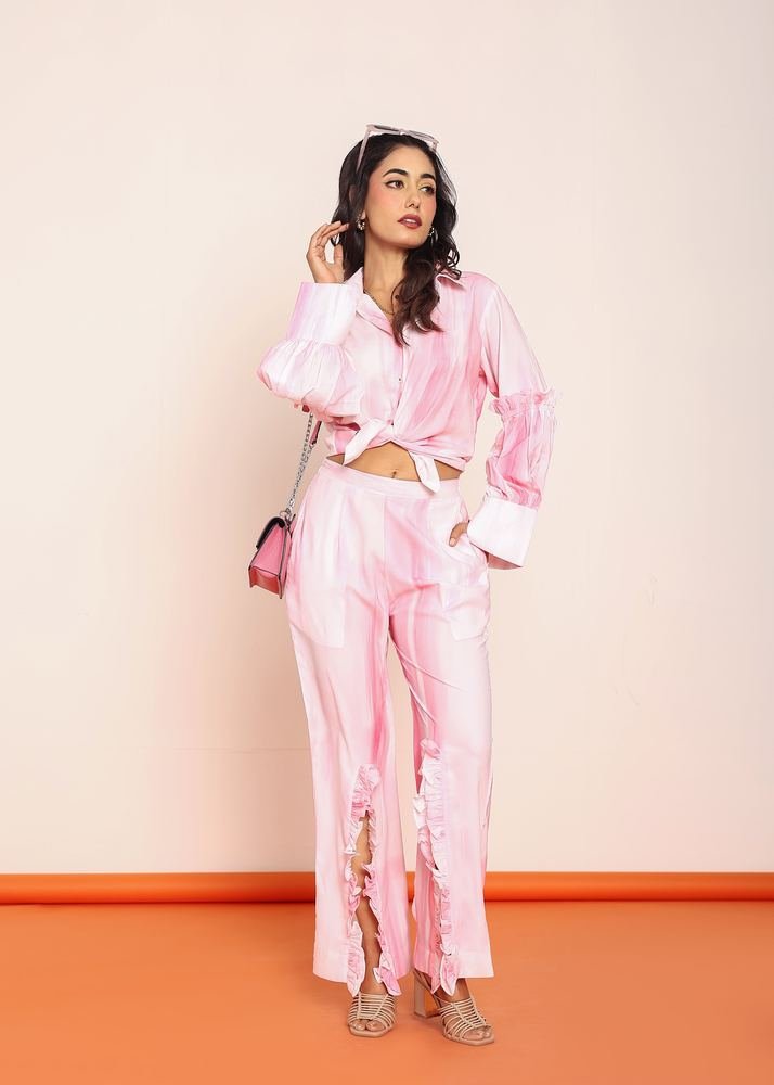 Printed pink ruffled pant